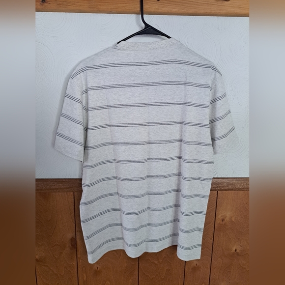 NWT AEO Light Gray Striped Super Soft Standard Fit Tshirt - Picture 6 of 6